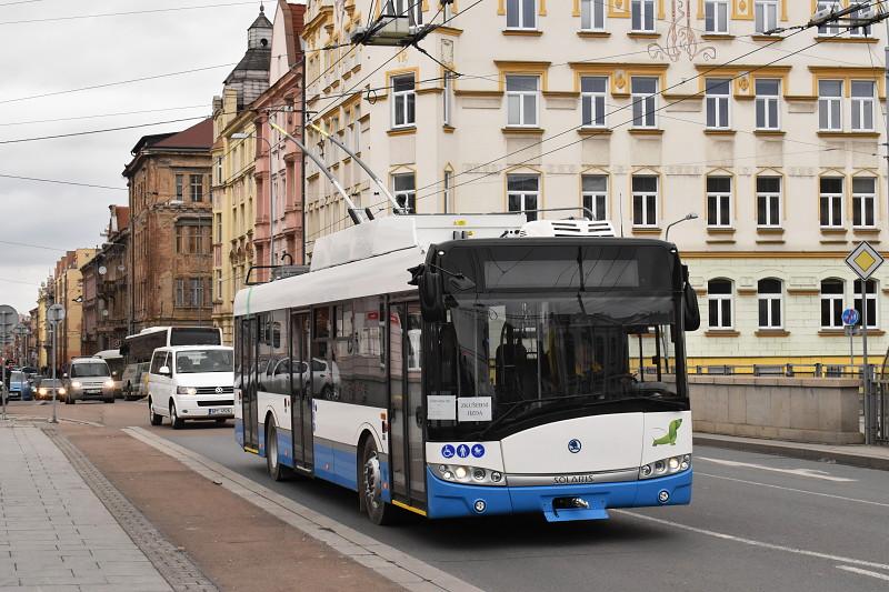 Zkušební jízdy trolejbusů ze Škody Electric