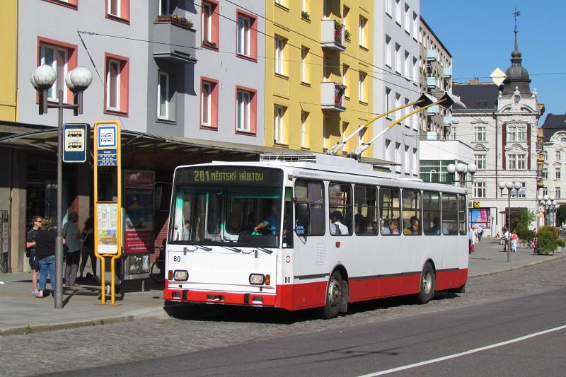 Opavské titulky z komunistického tisku měly připomenout končící trolejbusy