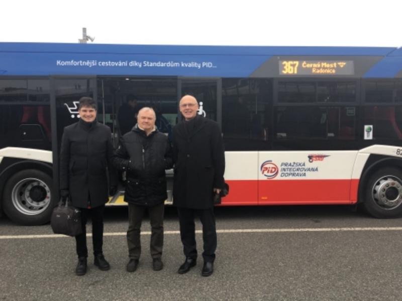 V PID vyjedou nové kloubové autobusy vybavené podle nových standardů  