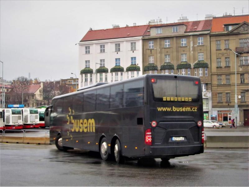 I na jihu Čech jezdí cestující novými autobusy