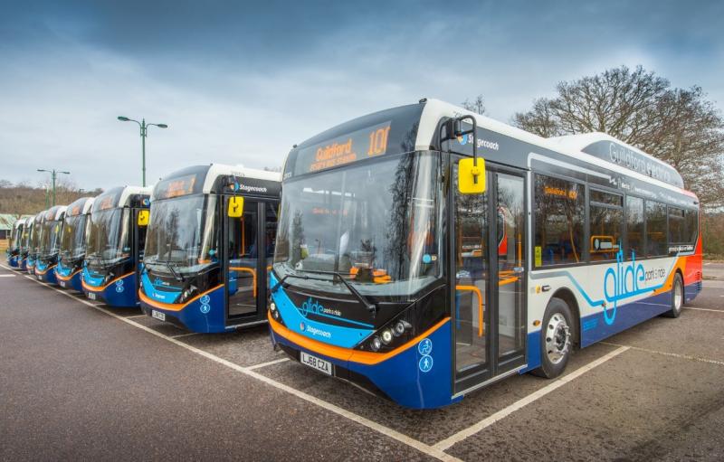 Elektrické autobusy ADL a BYD pro anglické město Guildford