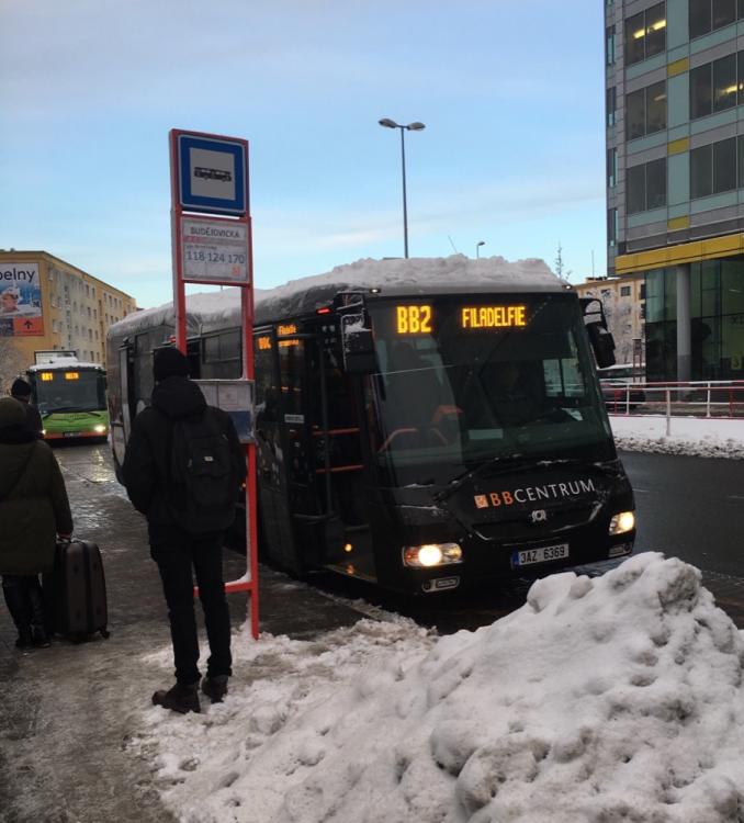 Elektrobusům ARRIVY v Praze jsou tři roky