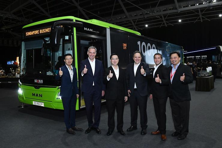 MAN oslavil předání 1 000 autobusu v Singapuru