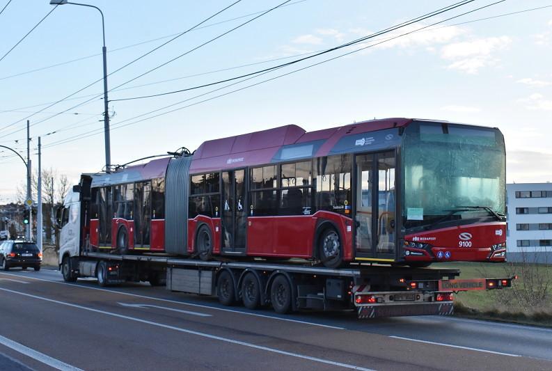 Budapešť, Galati, Vilnius, Zllín či Žilina. Testované trolejbusy v ulicích Plzně.