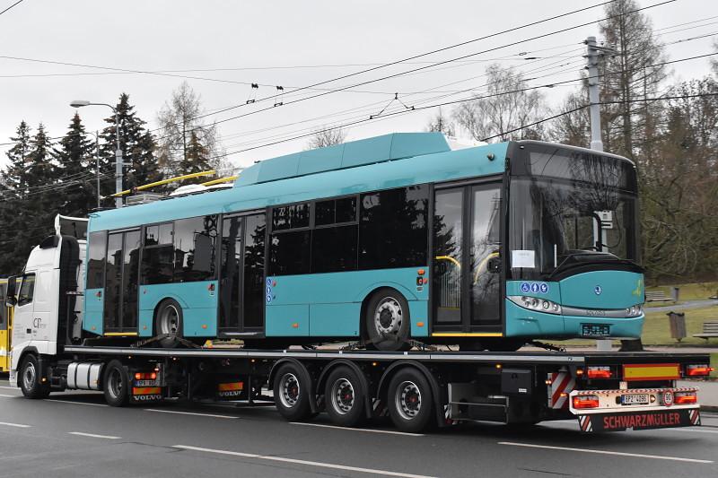 Budapešť, Galati, Vilnius, Zllín či Žilina. Testované trolejbusy v ulicích Plzně.