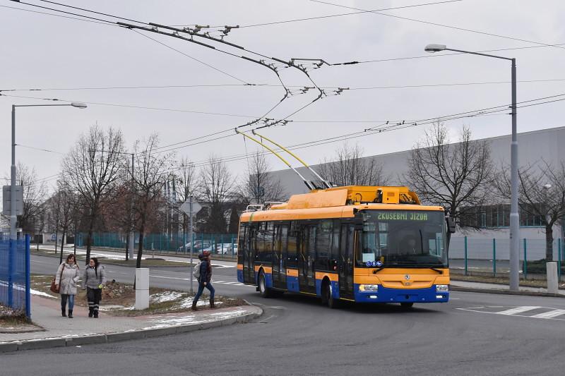 Budapešť, Galati, Vilnius, Zllín či Žilina. Testované trolejbusy v ulicích Plzně.