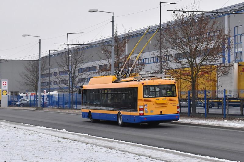 Budapešť, Galati, Vilnius, Zllín či Žilina. Testované trolejbusy v ulicích Plzně.