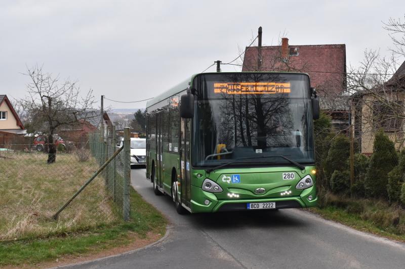 Testování průjezdnosti autobusů plzeňským Výsluním