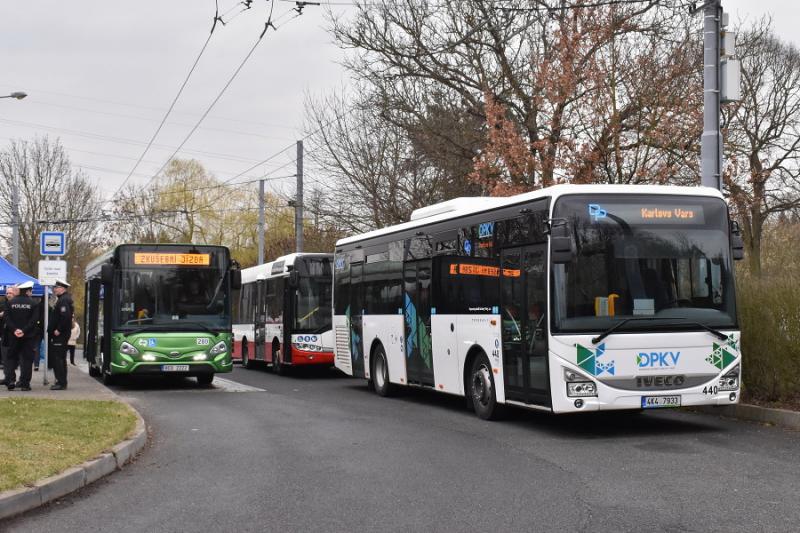 Testování průjezdnosti autobusů plzeňským Výsluním