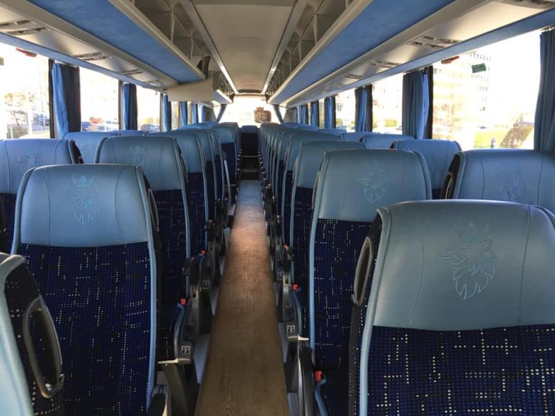 Oficiálním autobusem Českého hokeje je SCANIA