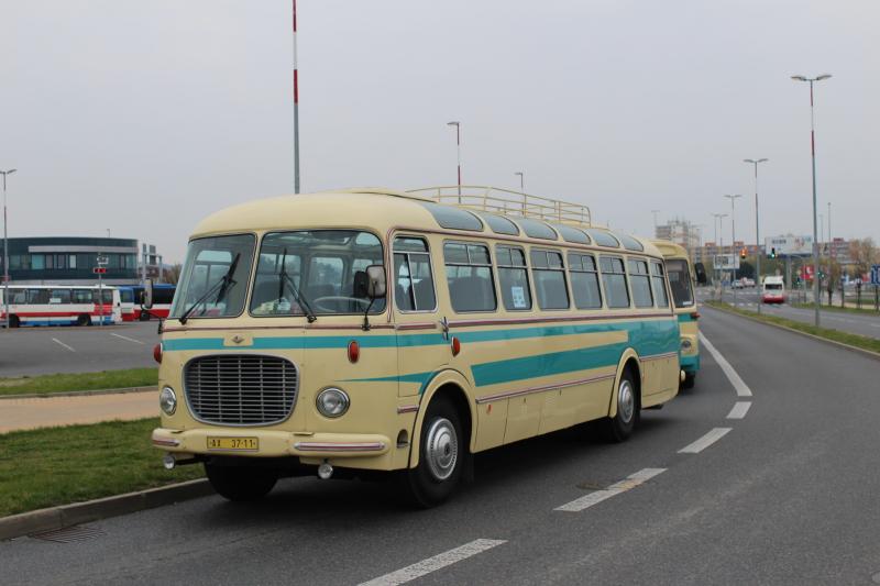 Z autobusového dne Pražské integrované dopravy  