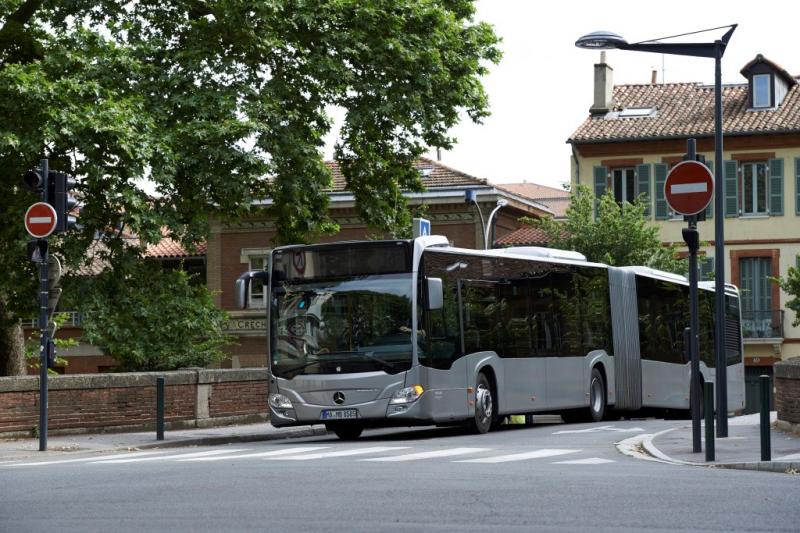 Další velká objednávka pro Mercedes-Benz v Polsku