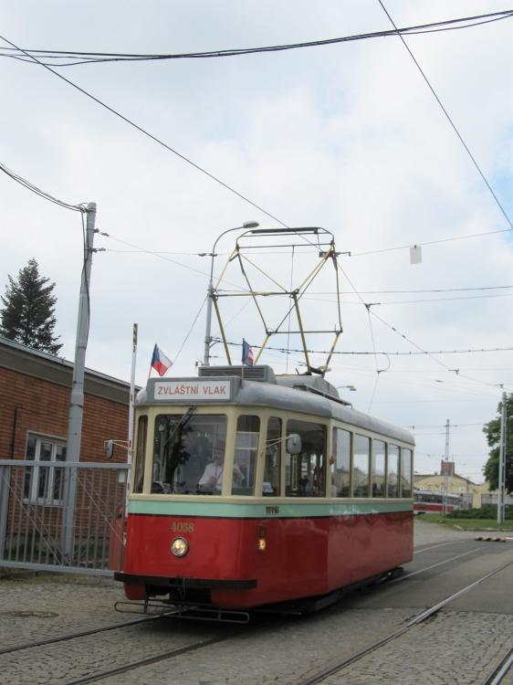 Den otevřených dveří ve vozovně Medlánky