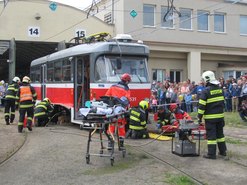 Den otevřených dveří ve vozovně Medlánky