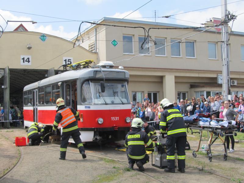 Den otevřených dveří ve vozovně Medlánky