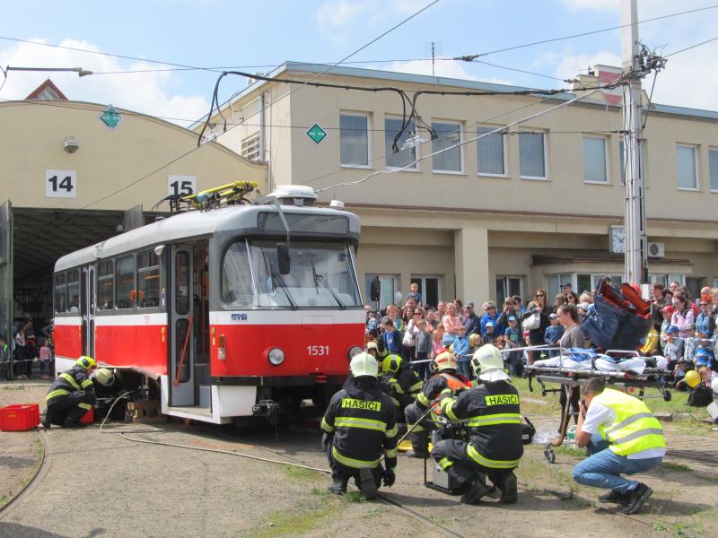 Den otevřených dveří ve vozovně Medlánky