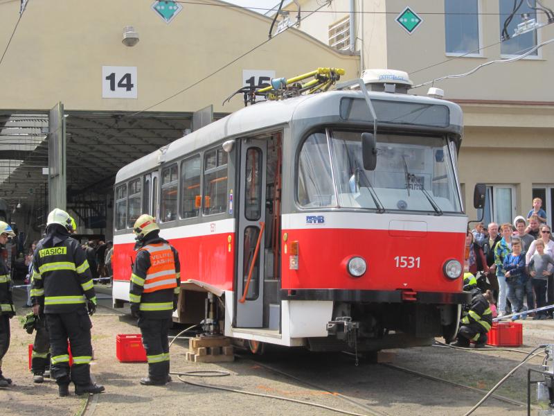 Den otevřených dveří ve vozovně Medlánky