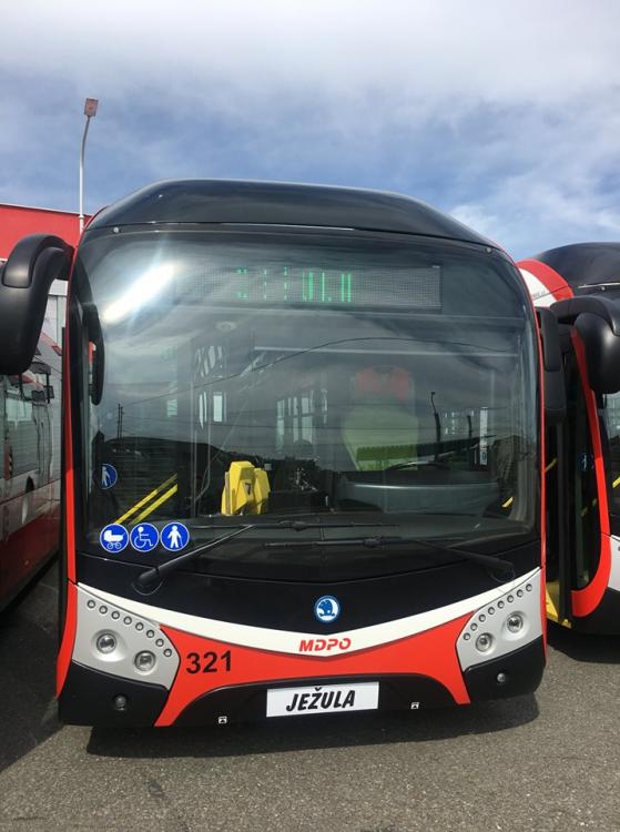V Opavě děti pojmenovaly nové parciální trolejbusy