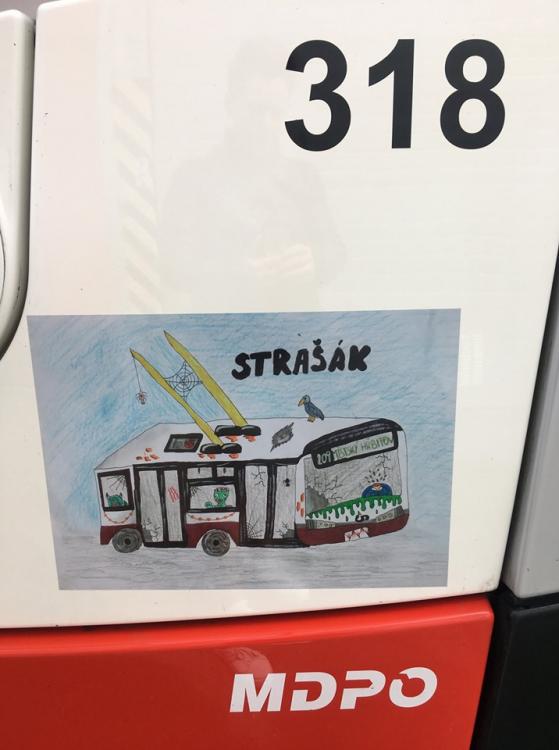 V Opavě děti pojmenovaly nové parciální trolejbusy