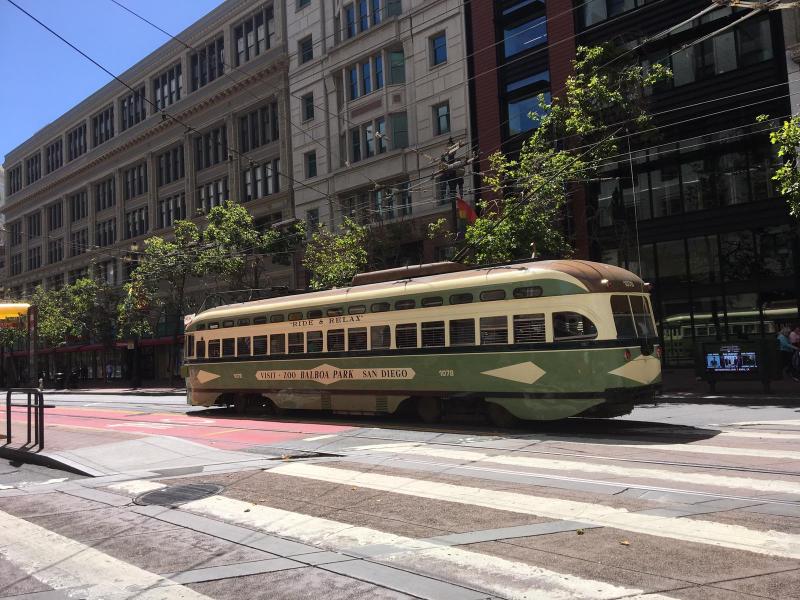 Z deníku zahraničních zpravodajů: San Francisco a veřejná doprava