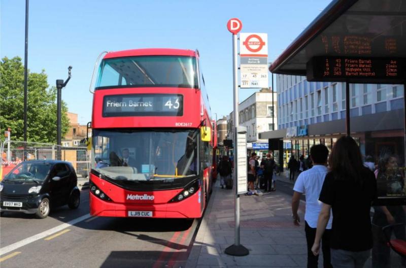 Partneři BYD/ADL dodali první elektrické double-deckery Enviro400EV do Londýna