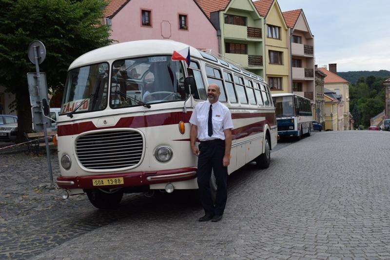 Provoz historické autobusové linky Zubrnice - Úštěk zahájen