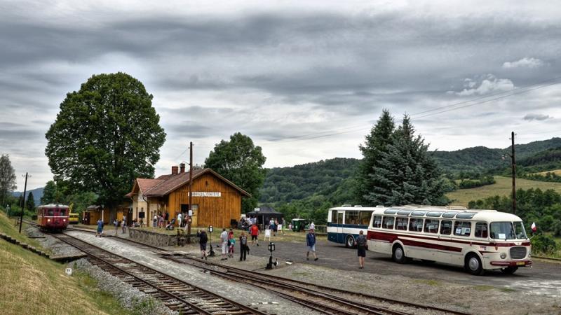 Provoz historické autobusové linky Zubrnice - Úštěk zahájen