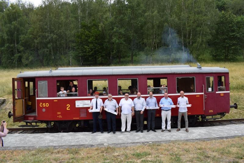 Provoz historické autobusové linky Zubrnice - Úštěk zahájen