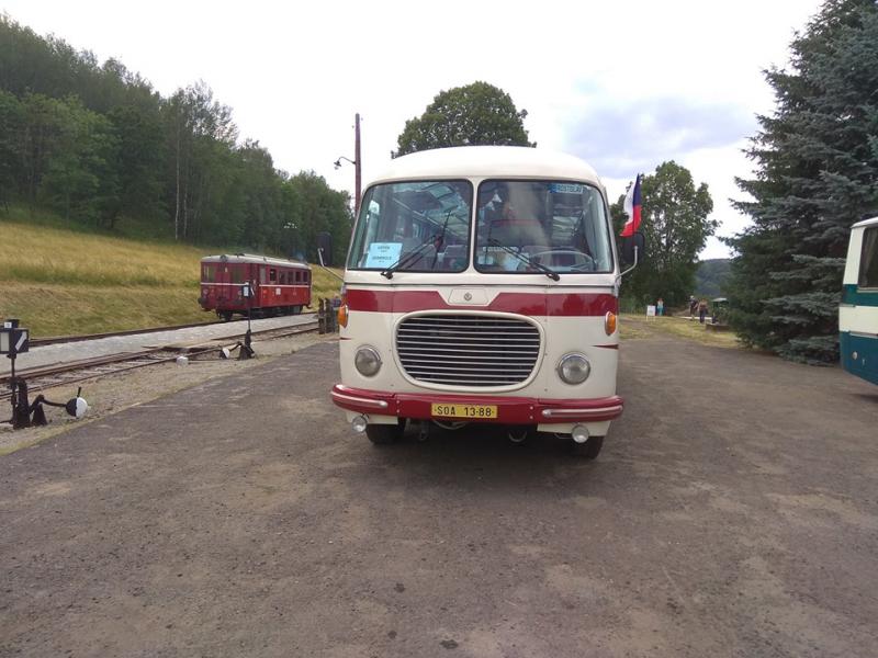 Provoz historické autobusové linky Zubrnice - Úštěk zahájen