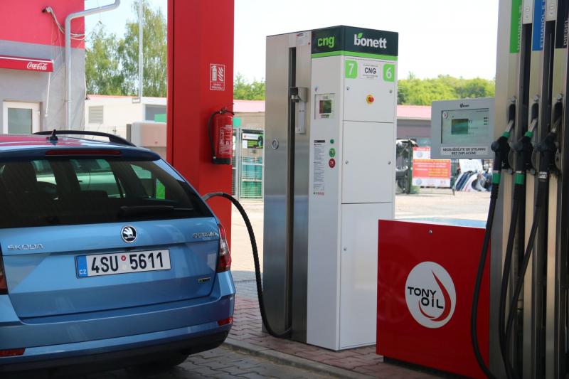 Bonett otevřel další dvě nové CNG stanice v Česku