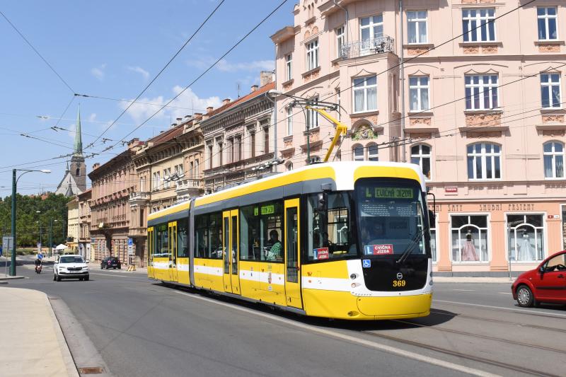 Tramvaje nové generace přijíždí do Plzně. Jsou tišší a plně klimatizované