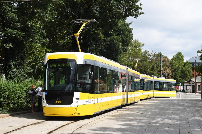 Tramvaje nové generace přijíždí do Plzně. Jsou tišší a plně klimatizované