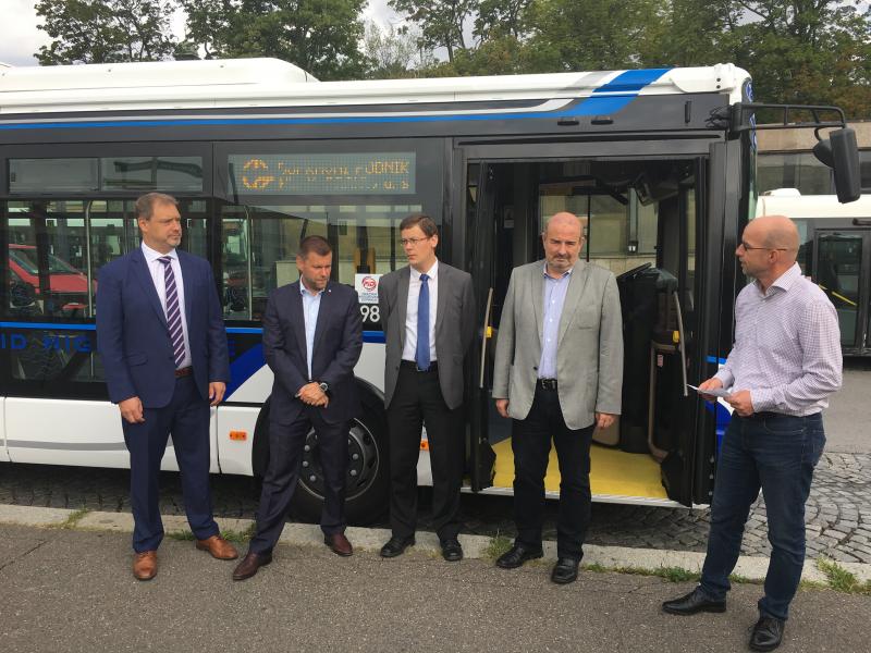 Další testovací provoz hybridního autobusu v Praze, tentokrát Iveco