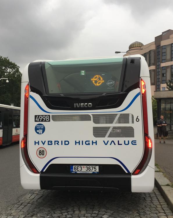 Další testovací provoz hybridního autobusu v Praze, tentokrát Iveco