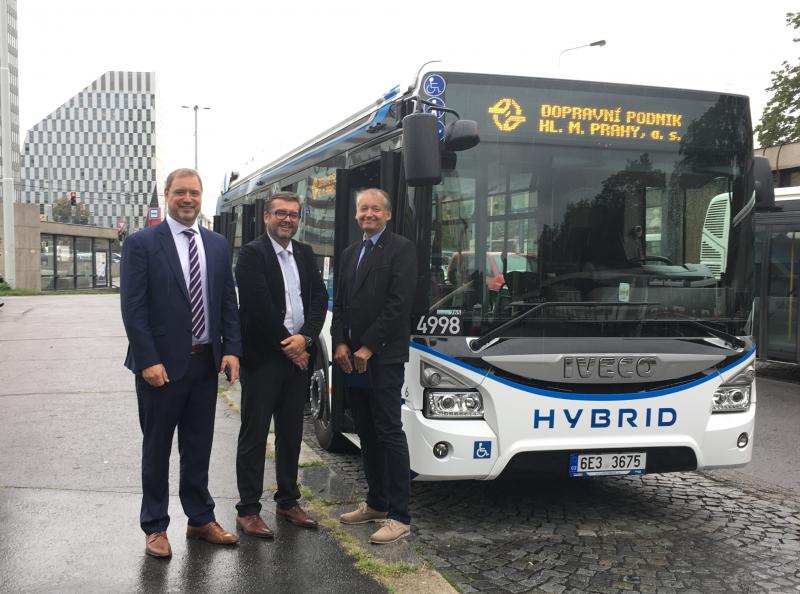 Další testovací provoz hybridního autobusu v Praze, tentokrát Iveco