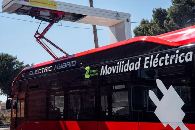Zaragoza integruje do flotily hybridní autobusy
