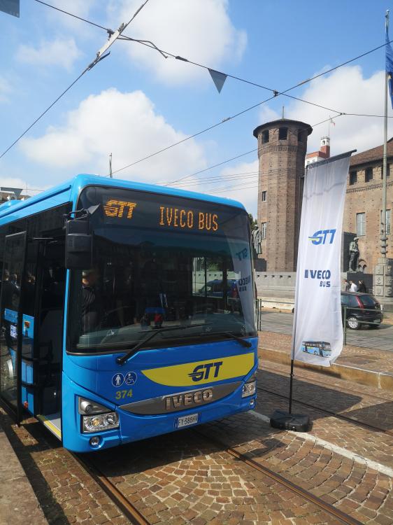 Autobusy Iveco se vracejí do Turína