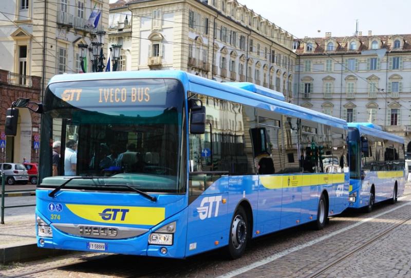 Autobusy Iveco se vracejí do Turína