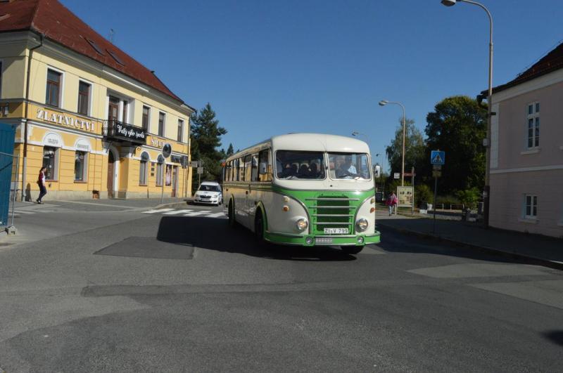 Den s historickými autobusy v České Lípě