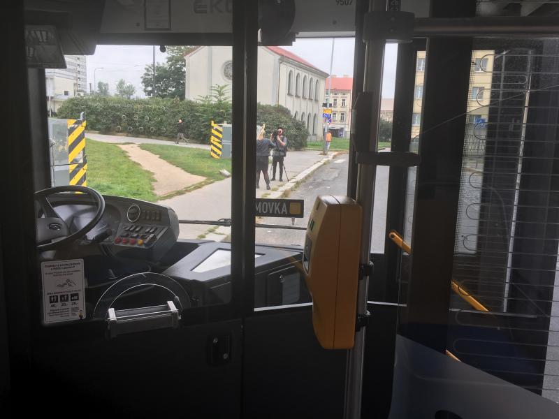 Trolejbus EKOVA ELECTRON 12T na lince č. 58 v Praze
