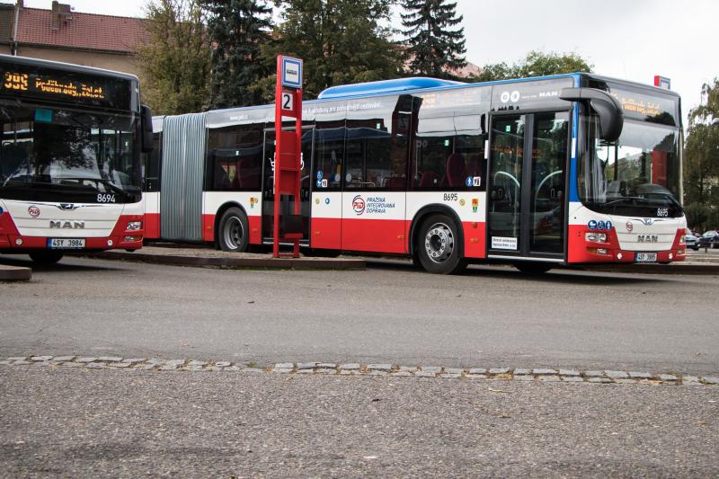 Na Nymbursku vyjedou 7. října nové kloubové autobusy