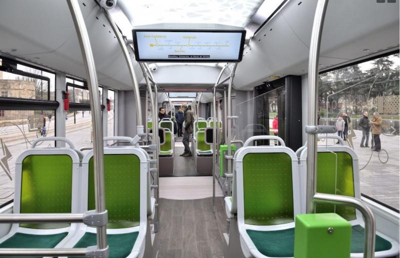 Nantes uvádí do provozu nejdelší evropský elektrický autobus