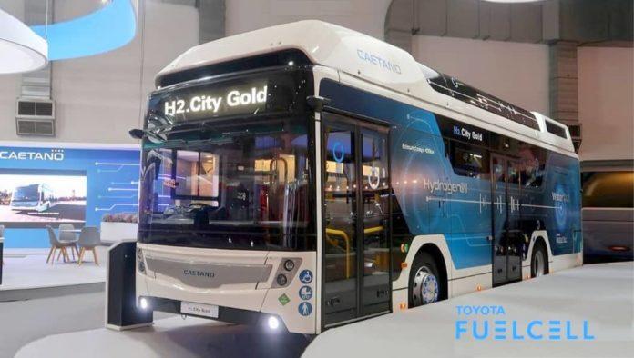 Busworld 2019: CaetanoBus představil H2.City Gold