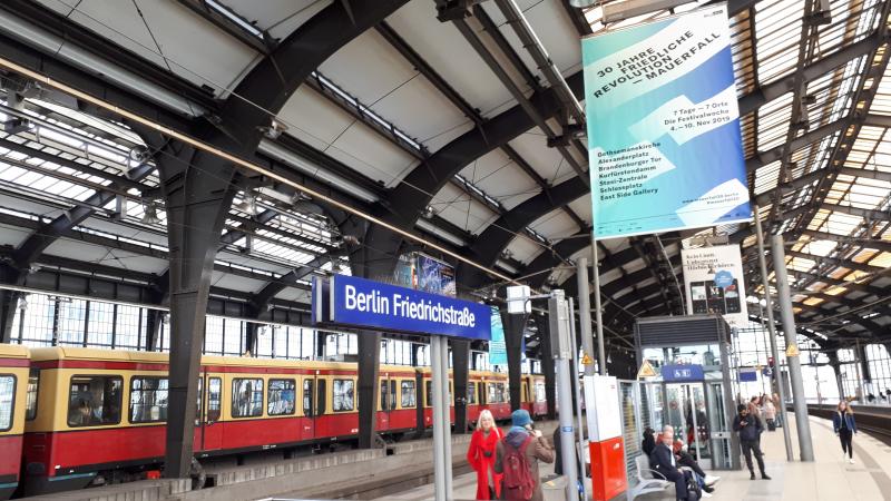 Berlínská zeď – na dva světy rozdělené město a jeho S-Bahn