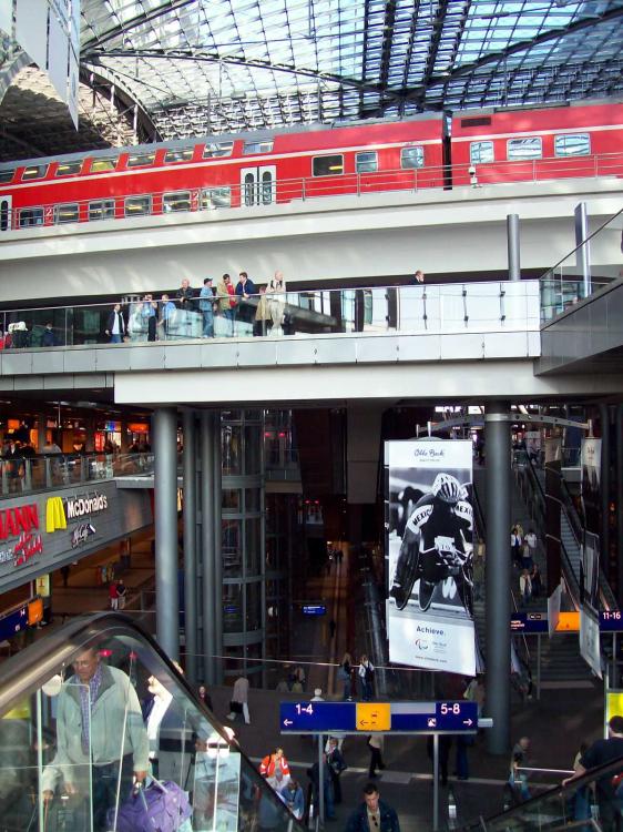 Berlínská zeď – na dva světy rozdělené město a jeho S-Bahn