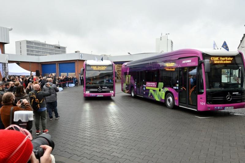 Mercedes-Benz eCitaro: První elektrické autobusy ve Wiesbadenu 