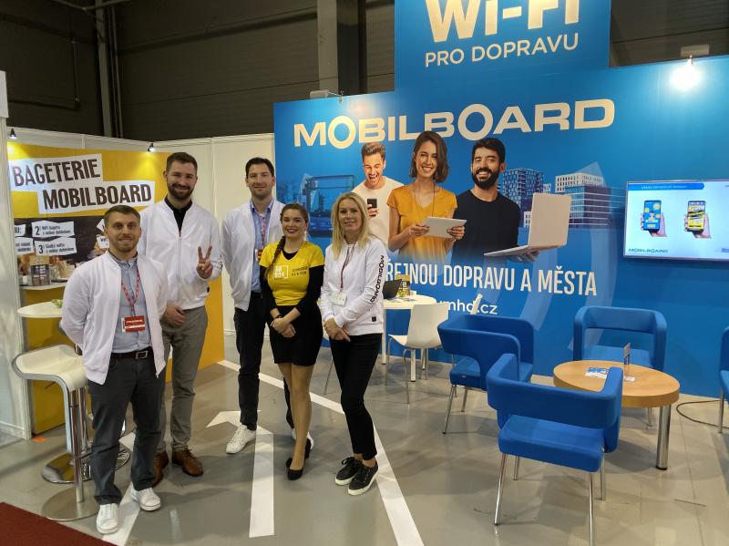 TOP Busportálu CZECHBUS: Originální expozice MOBILBOARD