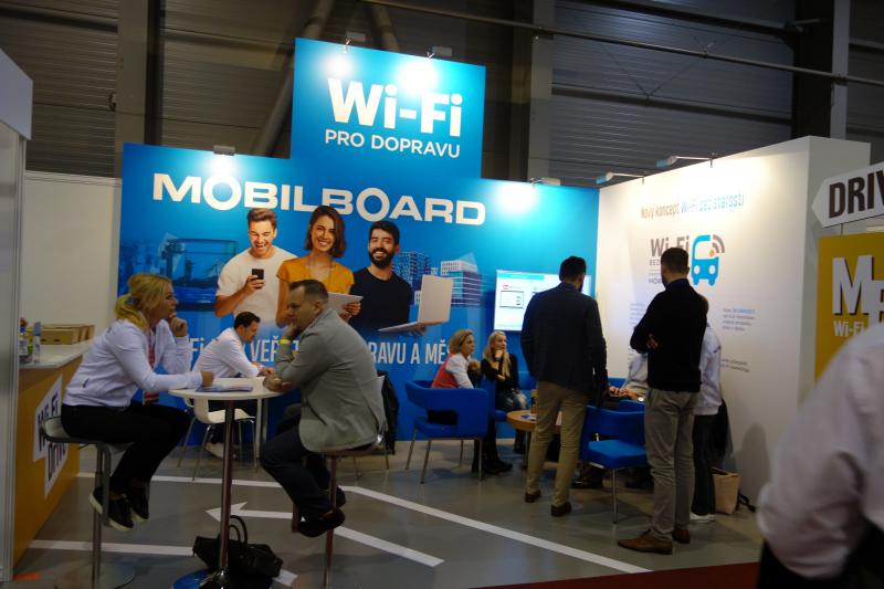 TOP Busportálu CZECHBUS: Originální expozice MOBILBOARD