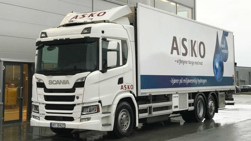 ASKO nasazuje elektrická nákladní vozidla Scania s palivovými články 