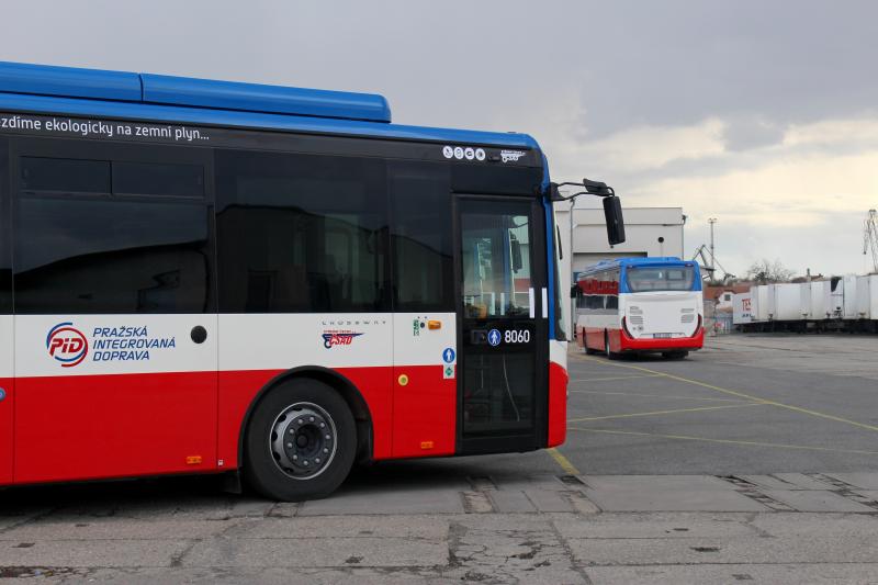 15 dalších nových autobusů nahradí v PID modely Karosa 954